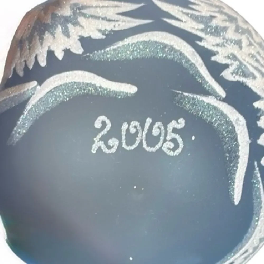 2005 glitter Holiday Ornament